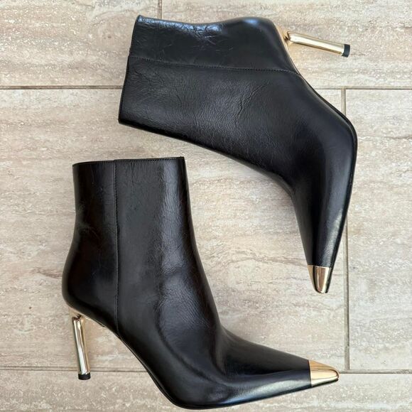 Michael Kors Kasia Leather Black Gold Pointed Toe Heeled Boots booties Sz 7.5 - Picture 2 of 7